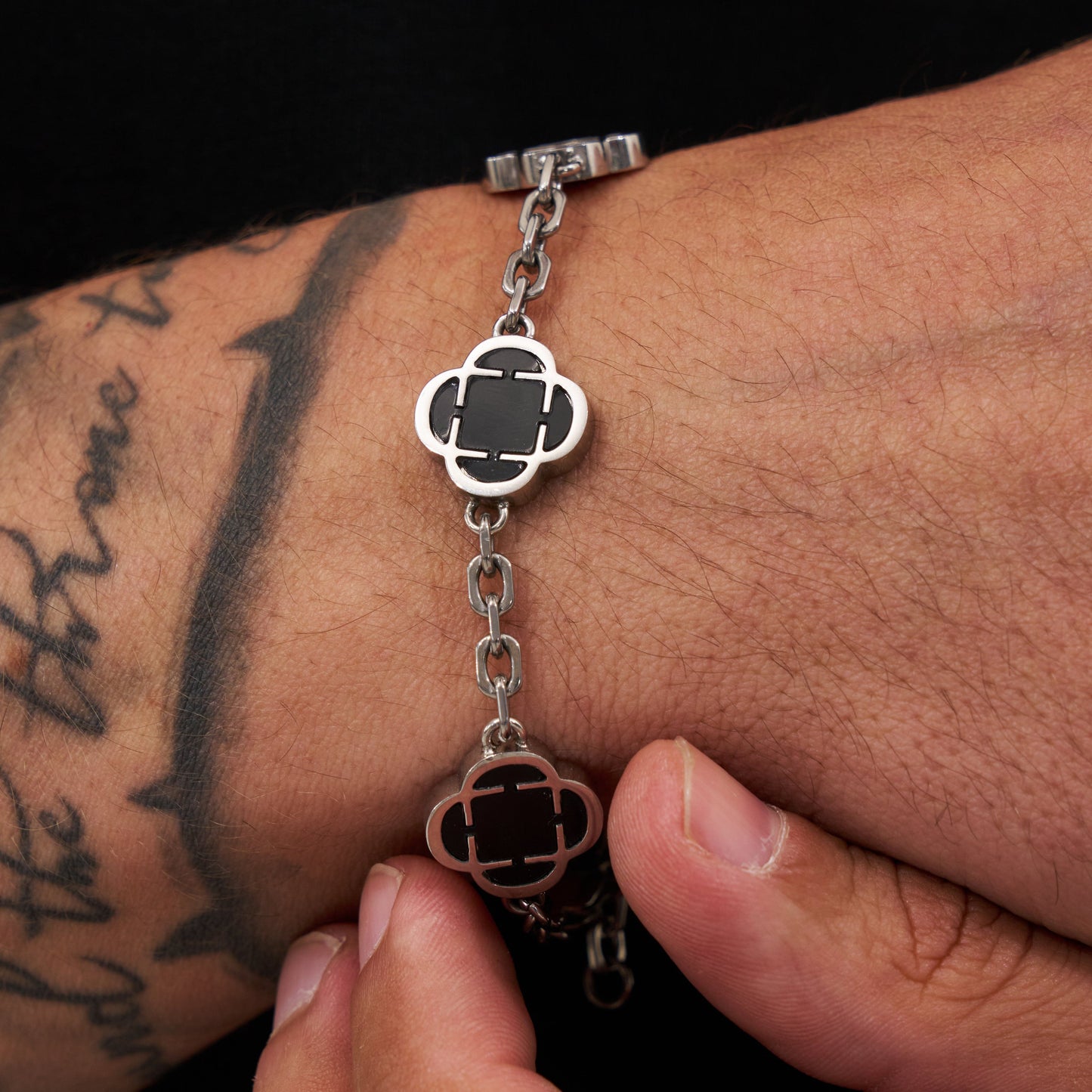 Silver Onyx Clover Bracelet
