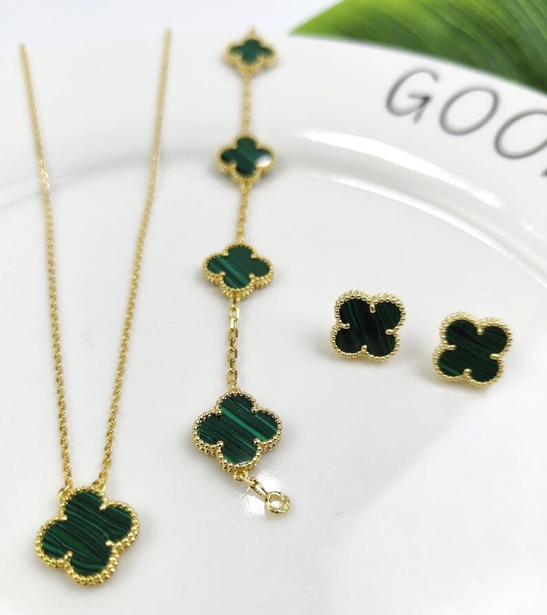 Four Leaf Clover Jewelry Set 18K Gold / Silver