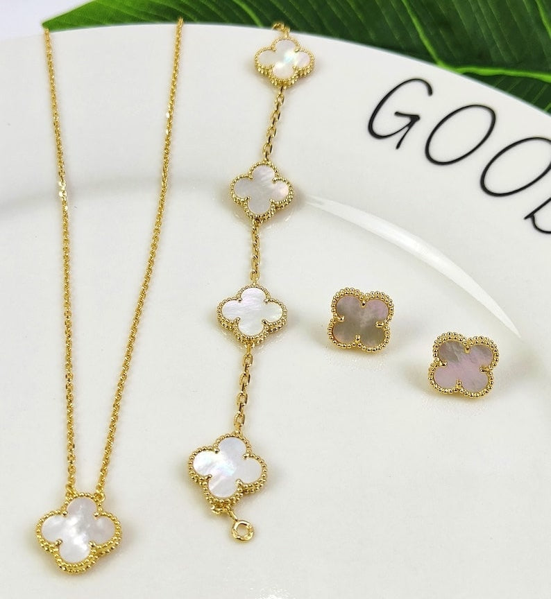 Four Leaf Clover Jewelry Set 18K Gold / Silver
