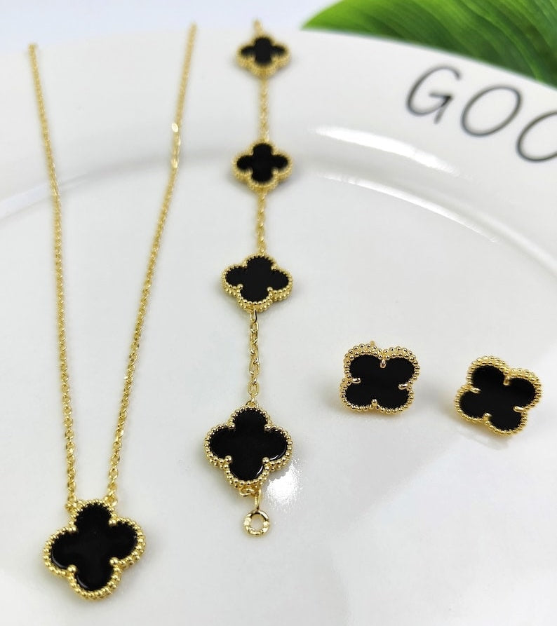 Four Leaf Clover Jewelry Set 18K Gold / Silver