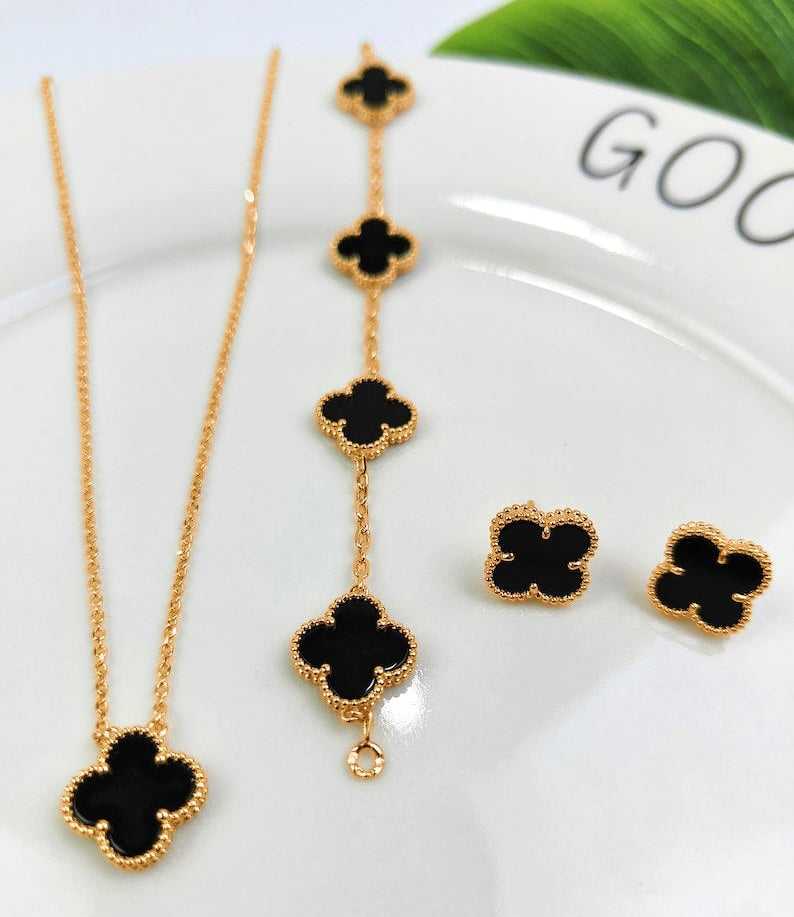 Four Leaf Clover Jewelry Set 18K Gold / Silver