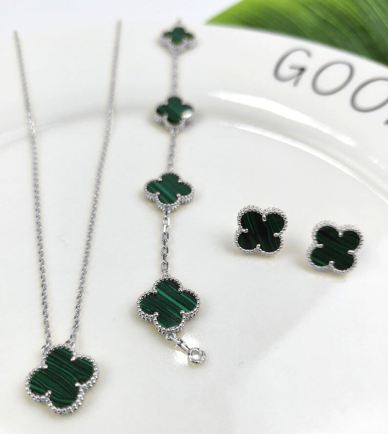 Four Leaf Clover Jewelry Set 18K Gold / Silver