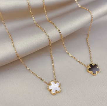 Gold Onyx Five Leaf Clover Necklace