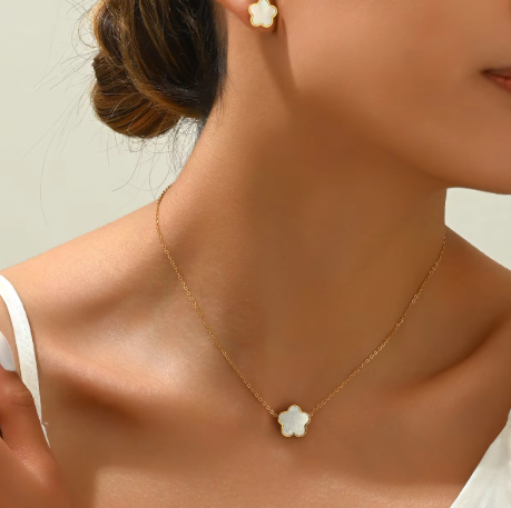 Gold Mother Of Pearl Five Leaf Clover Necklace