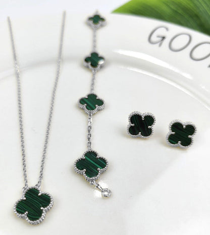 Four Leaf Clover Jewelry Set 18K Gold / Silver